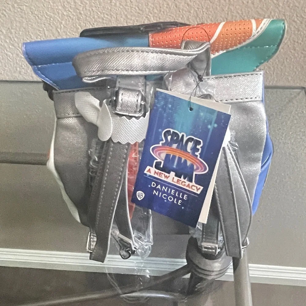 Danielle Nicole Space Jam Bugs Bunny Backpack - Picture 4 of 5